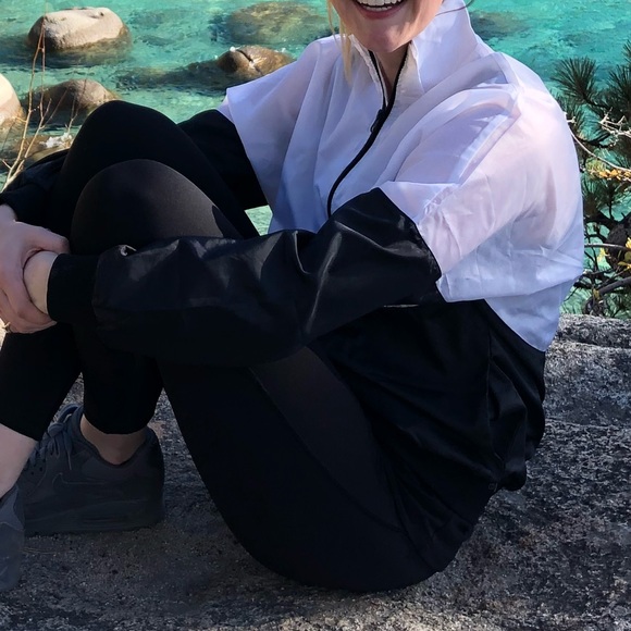 Black and white color block windbreaker - Picture 6 of 6